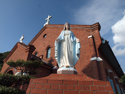 25黒崎教会の聖母.jpg